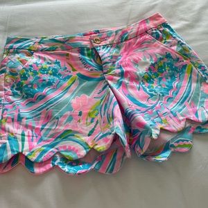 Ladies Lilly Pulitzer Buttercup shorts